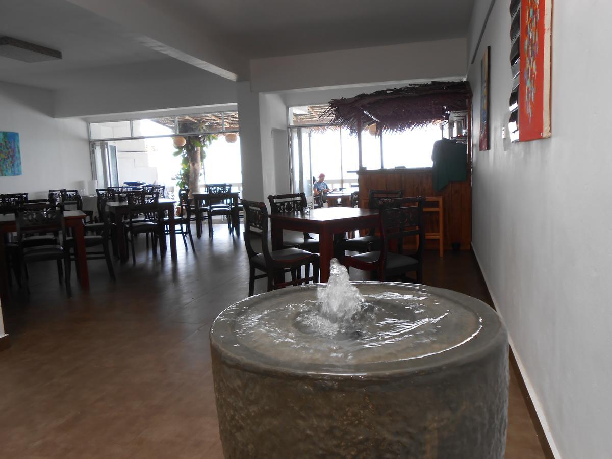 Coral Seas Beach Hikkaduwa Extérieur photo