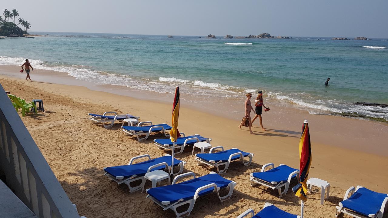 Coral Seas Beach Hikkaduwa Extérieur photo