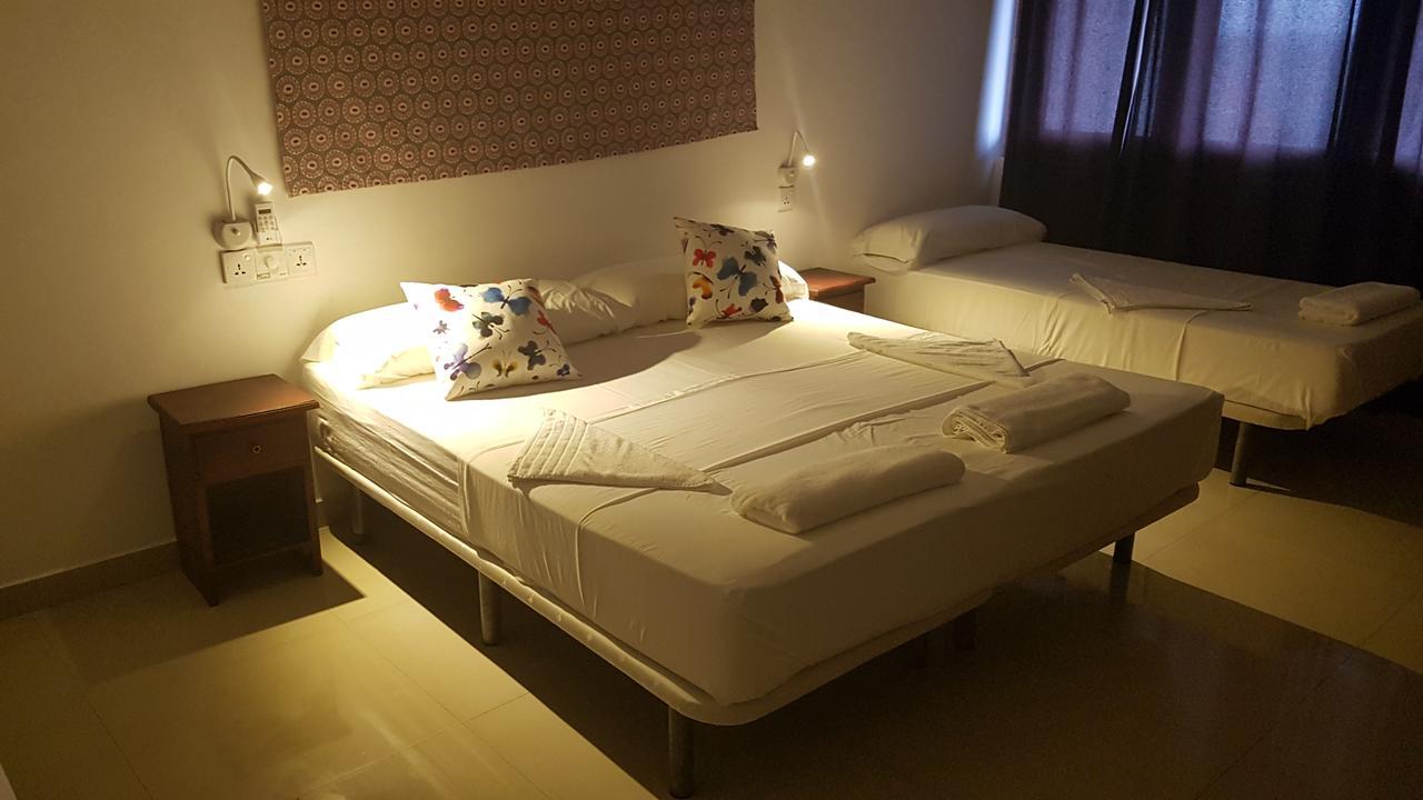 Coral Seas Beach Hikkaduwa Extérieur photo
