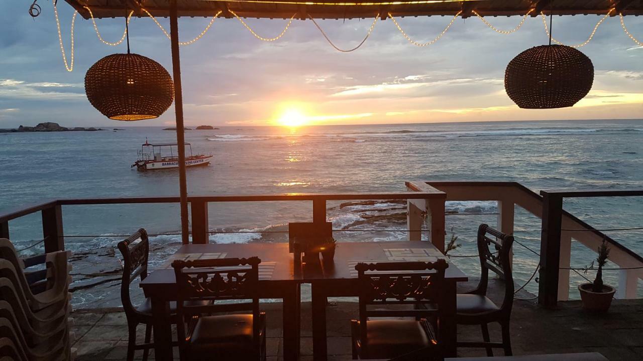 Coral Seas Beach Hikkaduwa Extérieur photo